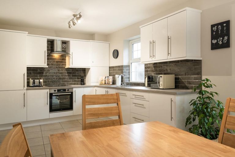 Others 4, Escape Ordinary at Devenish Manor, Fermanagh and Omagh