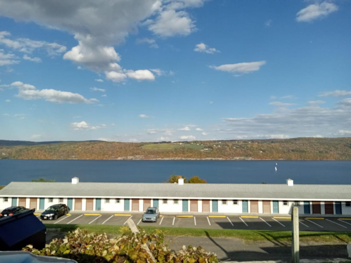 Exterior & Views, The Hotel Laurel at Seneca, Schuyler