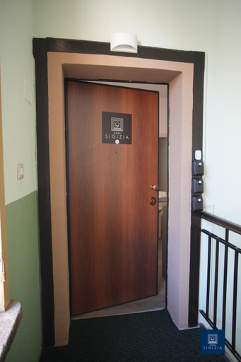 Others 5, Casa Sigizia, Reggio Di Calabria