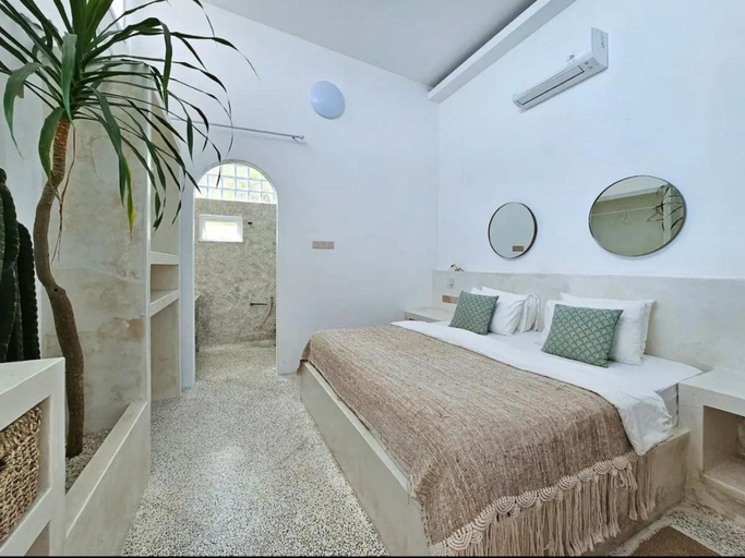 Bedroom 1, Endless Bingin - Luxury Oceanfront Suite on Bingin Beach, Badung