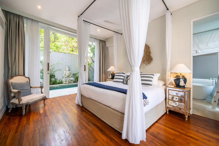 Bedroom 3, Villa Sunsara 2 - Spacious 4-Bedroom Haven next to Berawa Beach, Badung