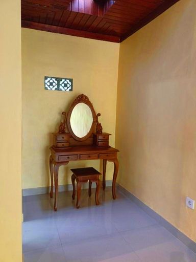 Bedroom 2, Bali Asli Guest House by EPS, Gianyar