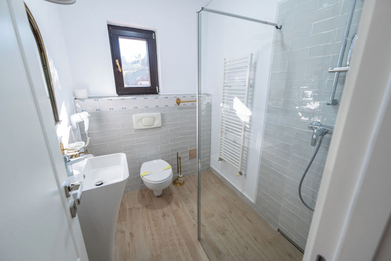 Bathroom 4, Casa Din Bran-Inn Cuisine, Bran