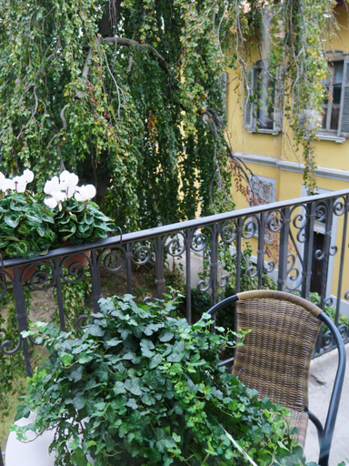 Others 3, Villa Crochat, Como