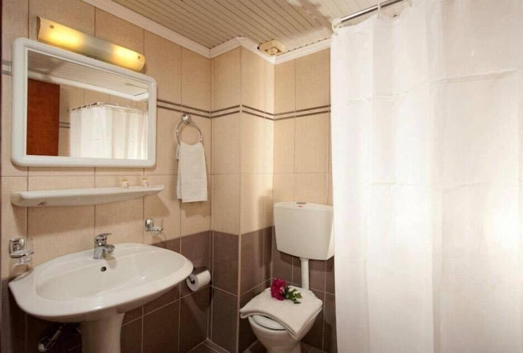 Bathroom 3, Malia Mare Hotel, Crete