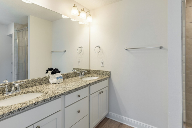 Bathroom 4, Santa Rosa Hideaway by Avantstay Pet Friendly 6 Mins to Beach!, Walton