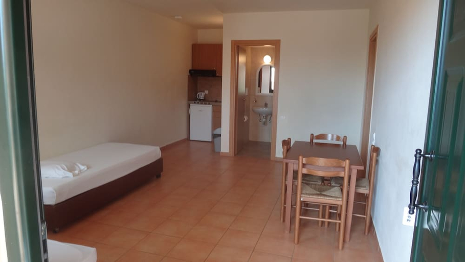 Bedroom 2, Dia Apartments, Crete