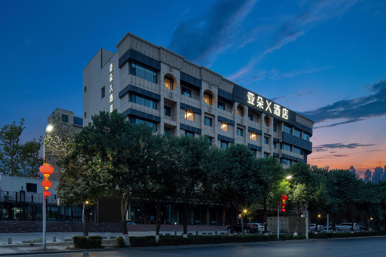 Exterior & Views