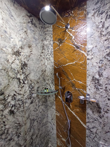 Bathroom 3, Hotel Blooming Soul, Kolhapur