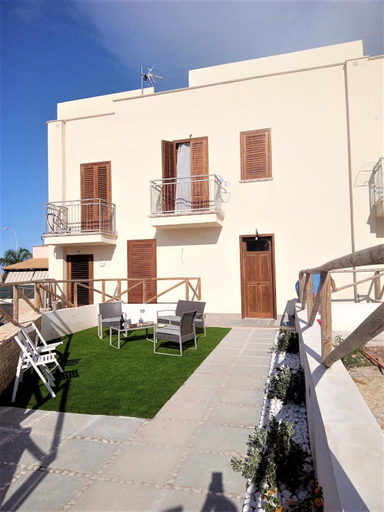 Others 3, Pozzo Antico Apartments, Trapani