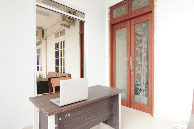 Others 4, OYO 94101 Ratha Guest House Syariah, Pekanbaru
