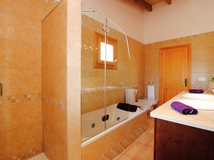 Bathroom 4, Villa in Mallorca with Private Pool, Baleares