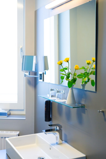 Bathroom 3, Mk Hotel Remscheid, Remscheid