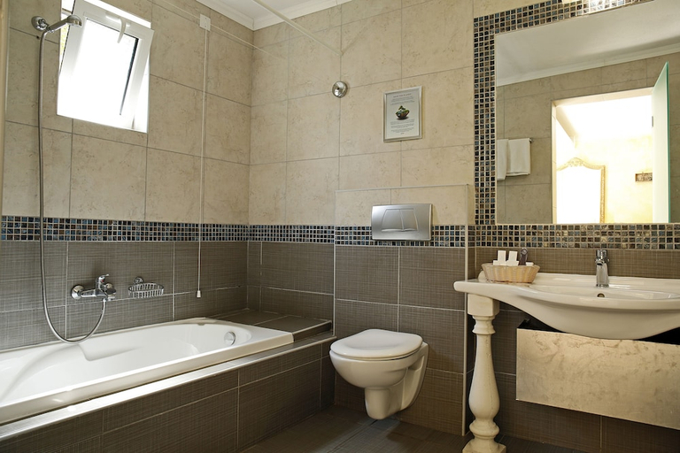 Bathroom, Orpheas Resort, Crete