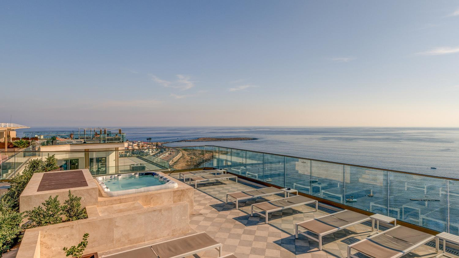 Sport & Beauty 2, AX Seashells Resort, Saint Paul's Bay