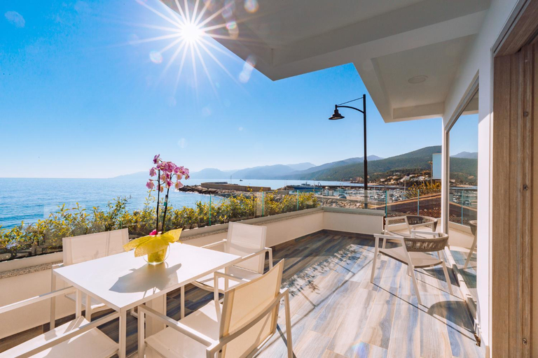 Others 5, Hotel Caramare, Nuoro
