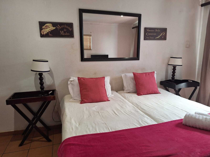 Others 5, Bono Guest House, Bojanala