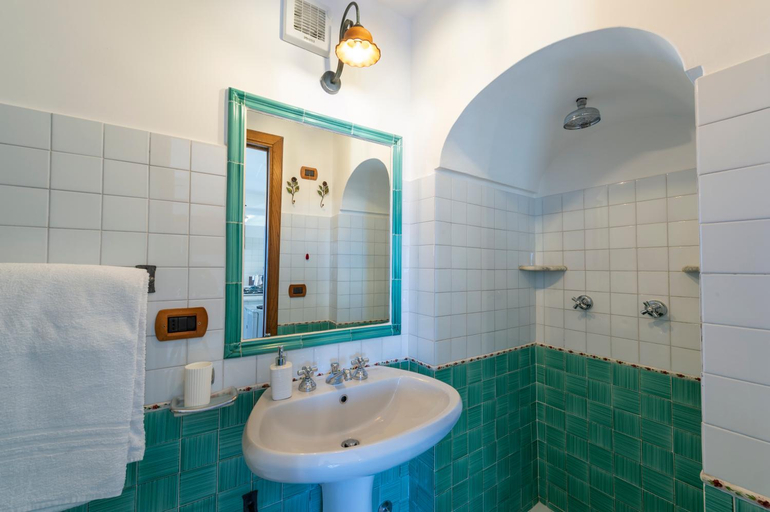 Bathroom 2, YourHome - Relais Casa degli Angeli, Salerno