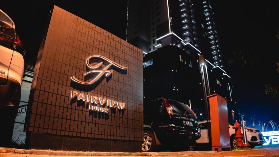 Exterior & Views 1, Fairview House with private elevator , Tangerang