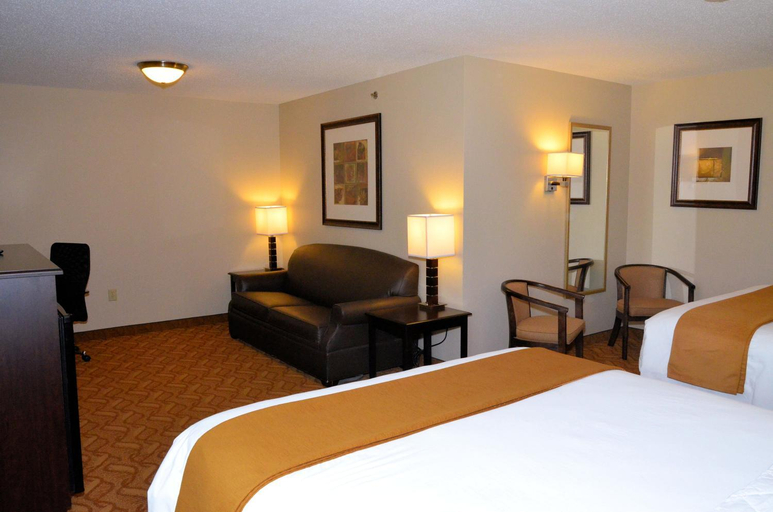 Bedroom 3, Cobblestone Inn & Suites - Lake View, Sac