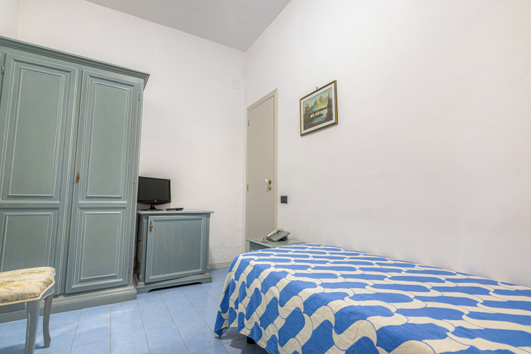 Bedroom 3, Hotel Poseidon, Cosenza