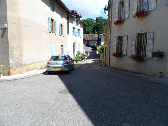 Others, Le Cercle Chambres climatisees, Ain
