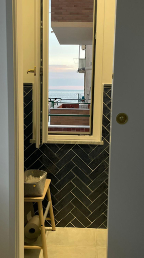 Others 4, CASAMALFITANA I DOGI, Salerno