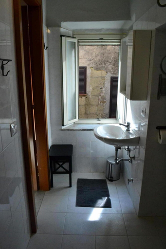 Bathroom, Casa Messi - Casa Messi a Vicolo Della Rivolta 31 Apt 3, Grosseto