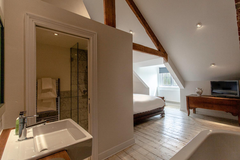 Bathroom 4, ANRAN at Tidwell Farm, Devon