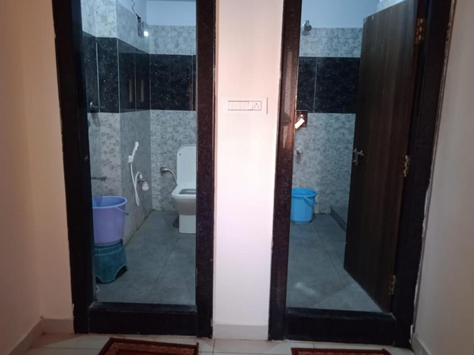 Bathroom 3, Sri Bhavya Residency, Khammam