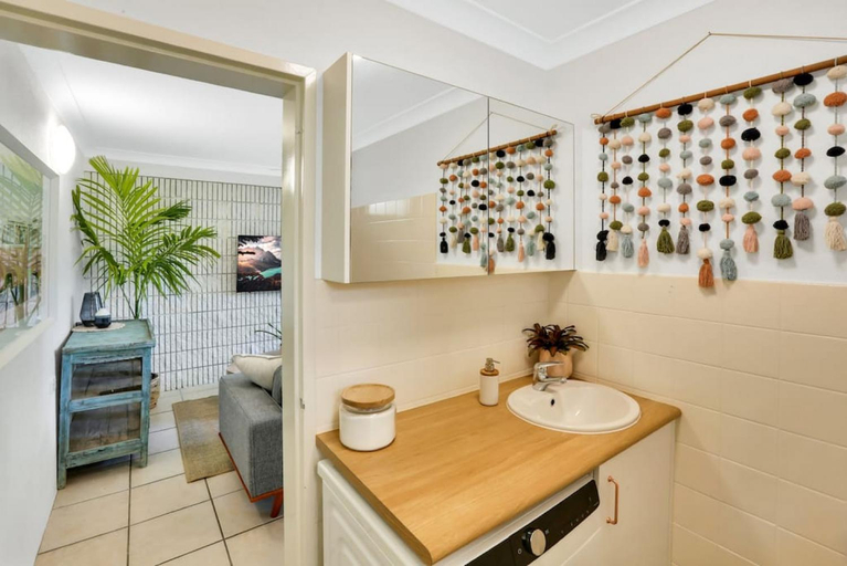 Bathroom, Tropicana Hideaway, Cairns