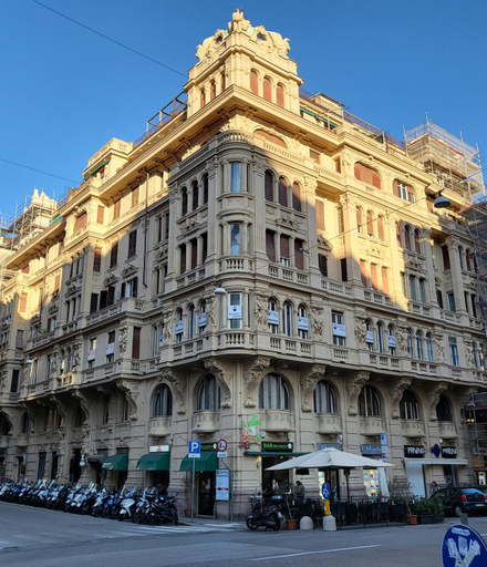 Exterior view, La Caza a Zena, Genova