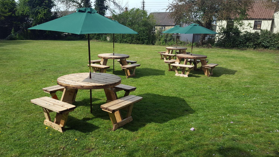 Others 5, The Dog Inn, South Gloucestershire