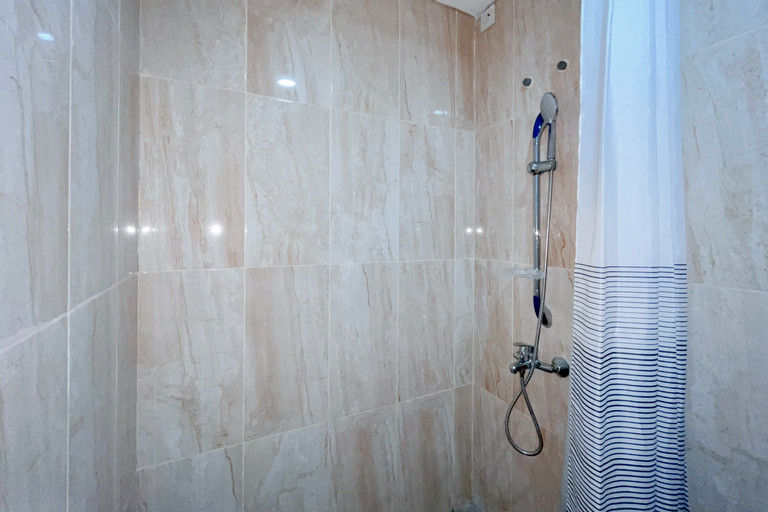 Bedroom 2, Homey Studio Apartment Tamansari Skylounge Makassar By Travelio, Makassar