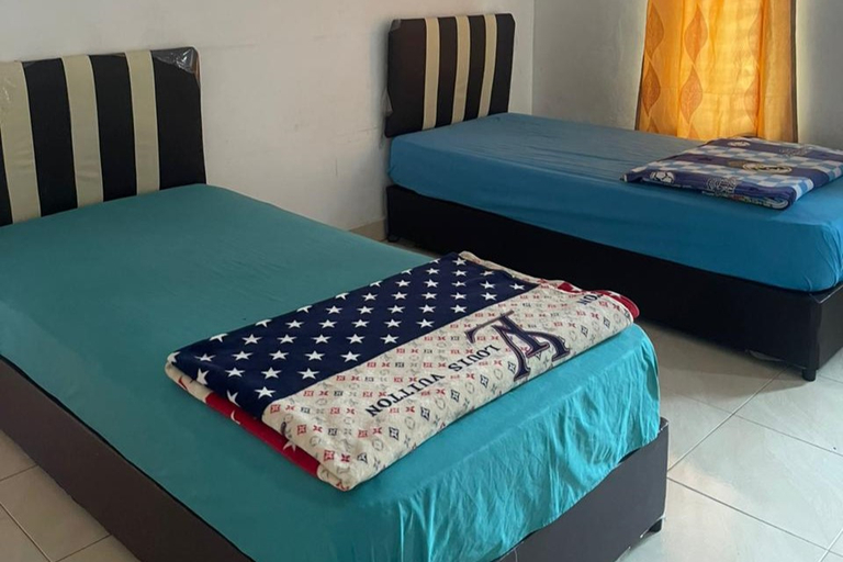 Bedroom 2, OYO 94101 Ratha Guest House Syariah, Pekanbaru