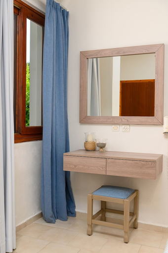 Bathroom, Anthos Apartments, Crete