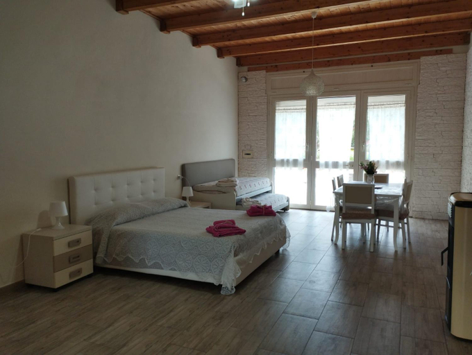 Others 5, Angelo's Country House, Matera