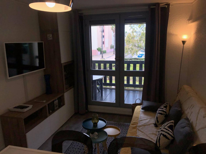 Others 5, Appartement 2 pieces climatise, parking prive, proche plage - FR-1-81-535, Aude