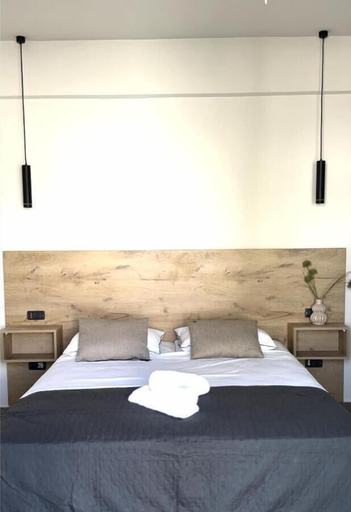 Bedroom 3, Lunar Hotel, Crete
