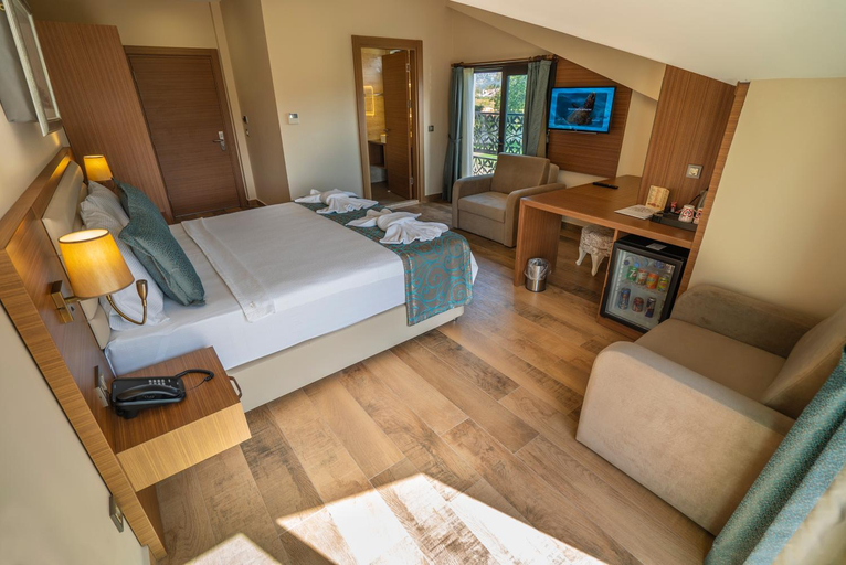 Bedroom 2, Dalyan Live Spa Hotel, Ortaca