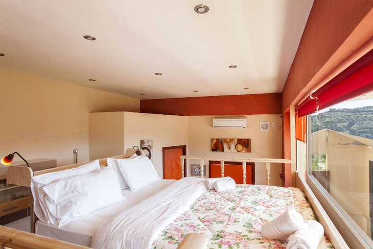 Bedroom 4, Estate Kares, Crete