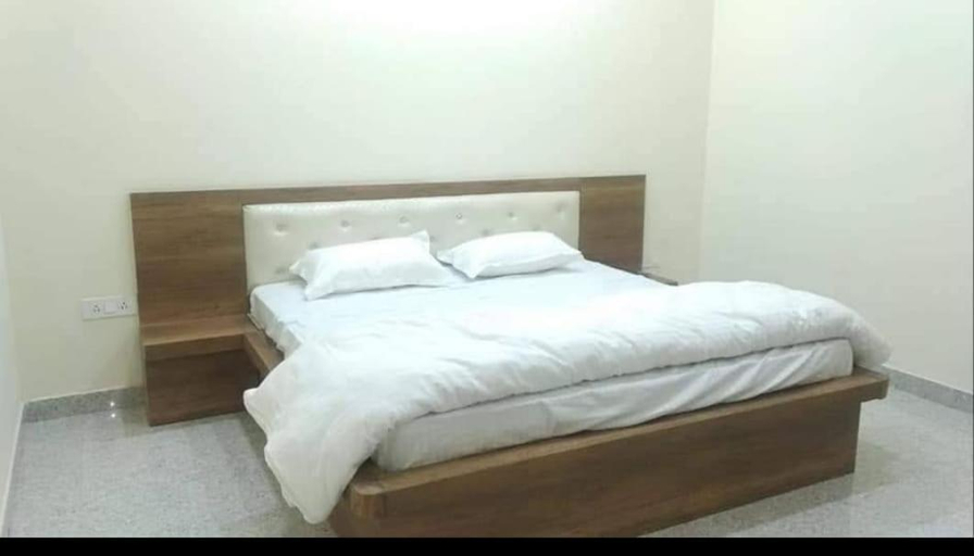 Others 4, Anant Royal, Mathura