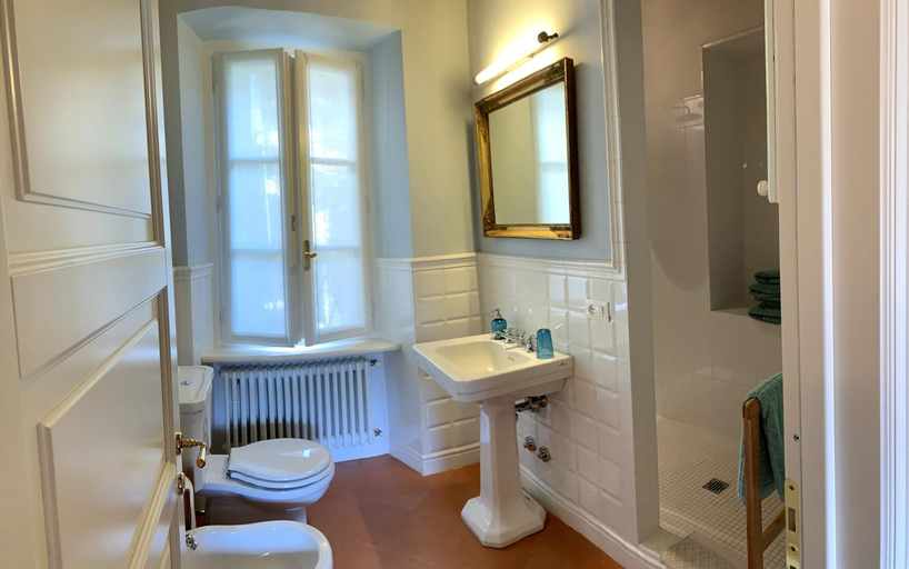 4, Casa Vittoria, Como