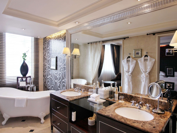 Bathroom 3