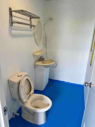 Bathroom 3, PIWALAMAN Hostel, Taitung