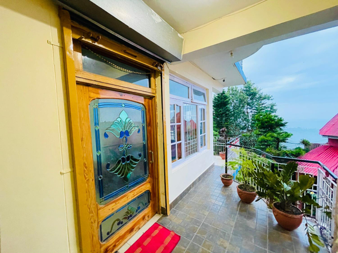 Others 5, grand view lodge & restaurant, Kangra