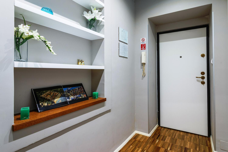 Public Area 3, Riva City Rooms, Split