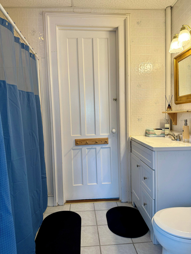 Bathroom 3, Limestone Mansion, Otsego