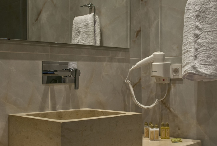 Bathroom 4, Elia Zampeliou, Crete