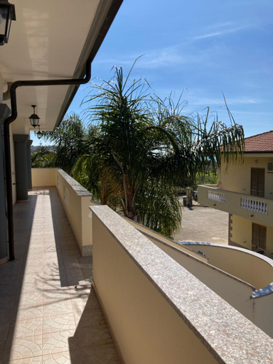 Others 4, residenceduemari, Vibo Valentia